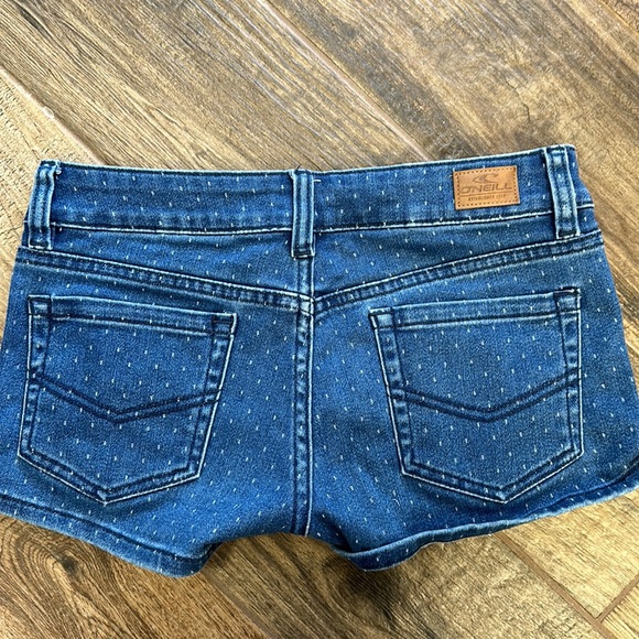 Gently worn O’Neill speckled shorts - Picture 2 of 5